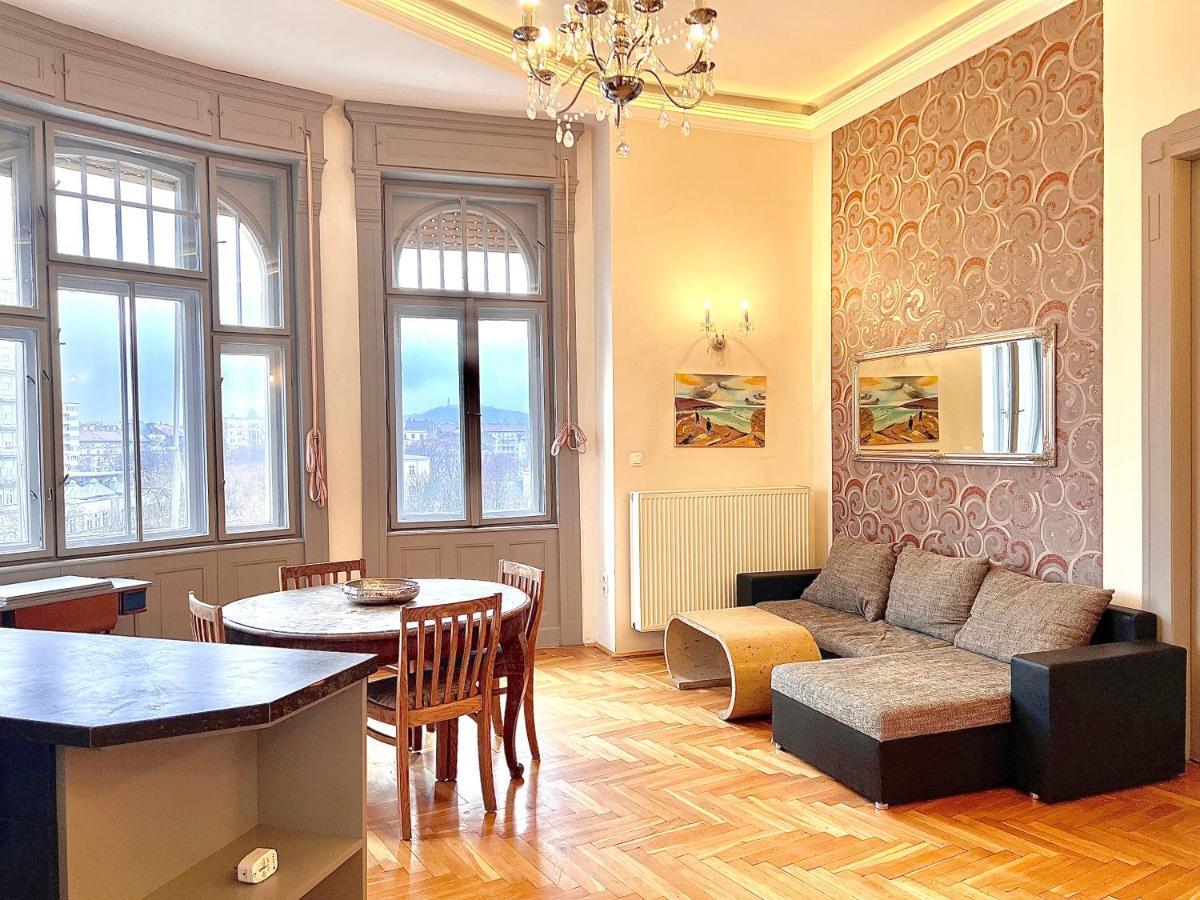 F14 Guest House By Small Home Budapest Extérieur photo