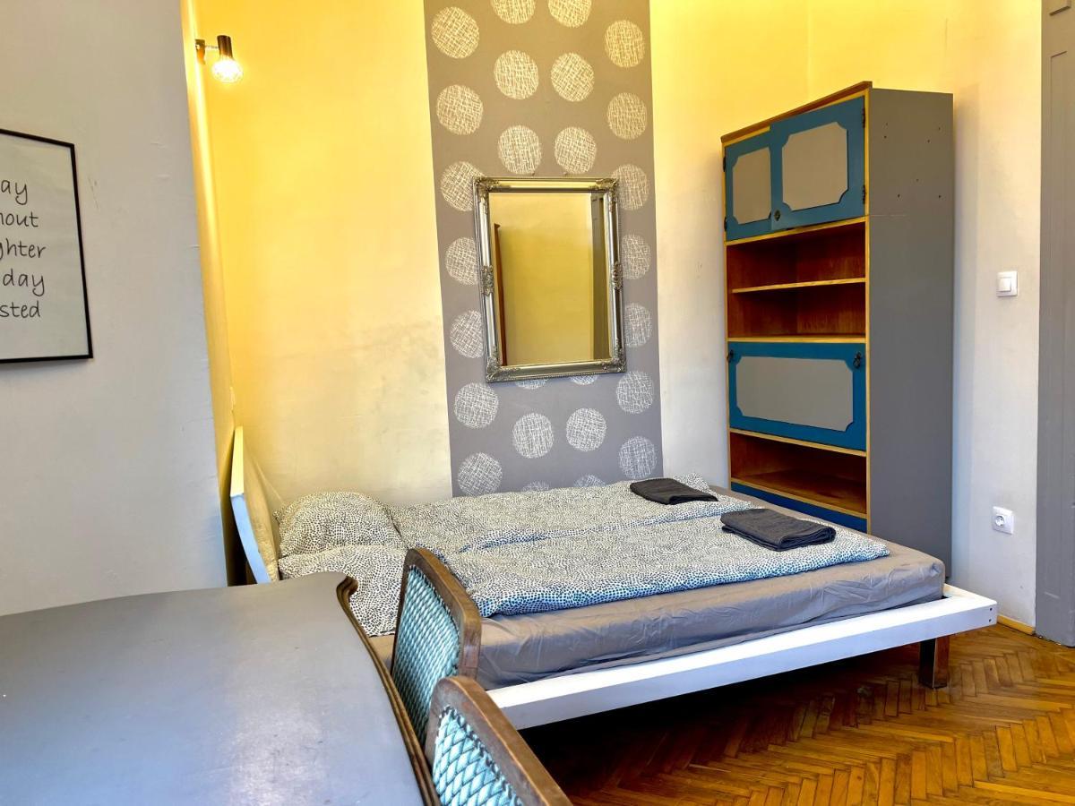 F14 Guest House By Small Home Budapest Extérieur photo