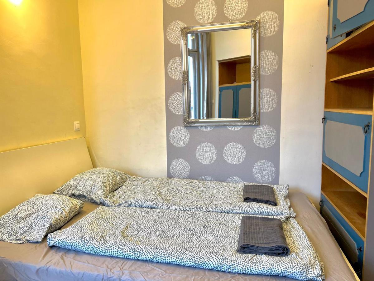 F14 Guest House By Small Home Budapest Extérieur photo