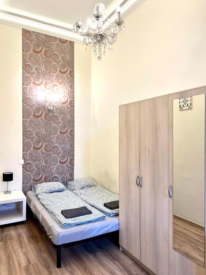 F14 Guest House By Small Home Budapest Extérieur photo